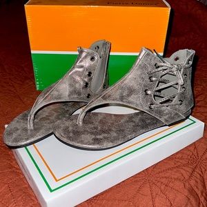 Size 8- Never Worn- Pierre Dumas Adele 2 Sandals in Metallic Pewter